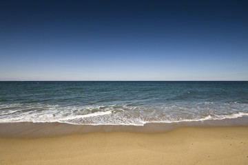 Meer, Wellen und Strand