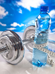 Obraz premium fitness barbell and water