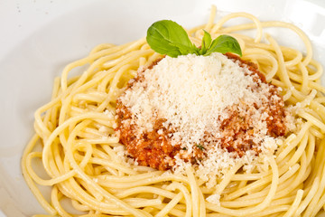 spaghetti pasta with tomato beef sauce