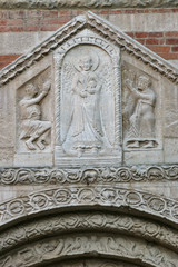 Fototapeta na wymiar Pawia, bazylika San Michele, szczegółowo