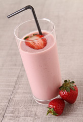 strawberry milk shake