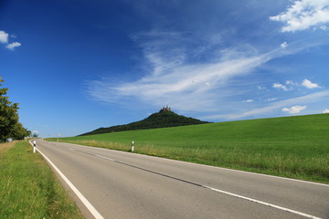 straße zur burg