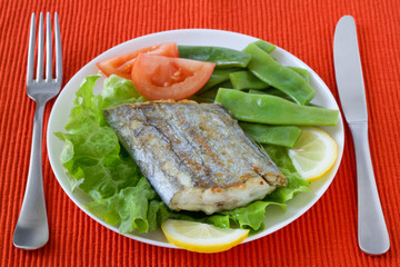 fried swordfish with salad and green beans