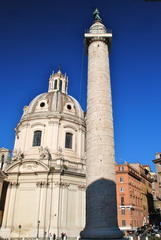 Obraz premium Chiesa del Santissimo Nome di Maria e Colonna di Traiano, Roma