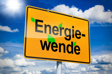 Ortseingangsschild mit Energiewende © Stockwerk-Fotodesign
