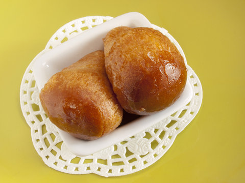 343 MIGLIORI Babà IMMAGINI, FOTO STOCK E VETTORIALI Adobe Stock