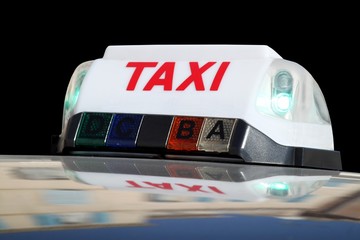 Signal lumineux d'un taxi en service