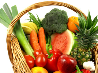 Fototapeta na wymiar Many vegetables and fruits on isolated background