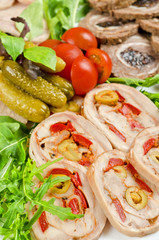 Cutting stuffed meat