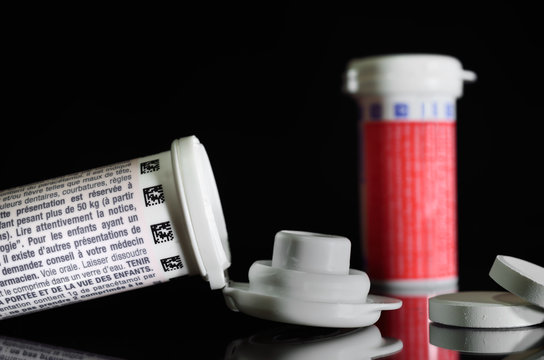 m&eacute;dicament,comprim&eacute;,tube,aspirine,parac&eacute;tamol