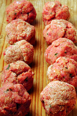 Meatballs 肉丸 Albóndigas