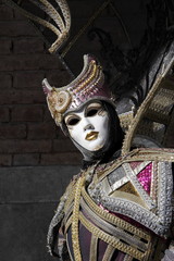 Fototapeta na wymiar maschere veneziane carnevale 2012