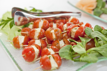 Lamb's lettuce with cherry tomatoes and feta cheese