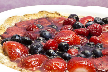 red fruits tart detail