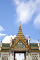Fototapeta premium beautiful ceramic decoration door in wat phra kaew, thailand
