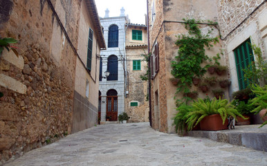 Fototapeta na wymiar traditional Valldemosa Majorca village street, Spain