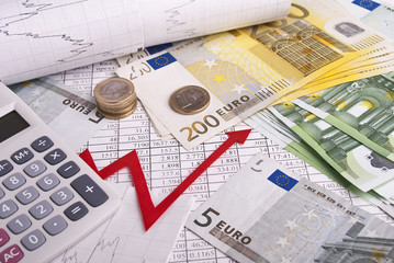 Money, graph and calculator