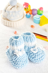 Obraz na płótnie Canvas Blue baby shoes