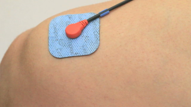 electrodes on quadriceps