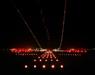 Photo sur Plexiglas Aéroport Aéroport de nuit