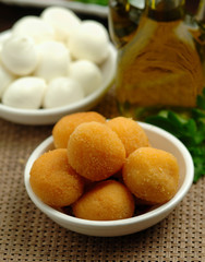 Mozzarelline fritte