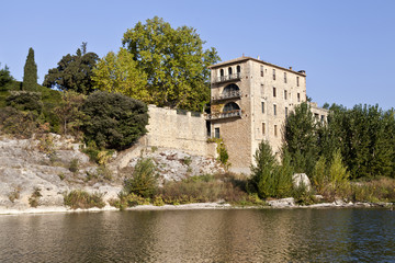 Fototapeta na wymiar Rzeka Gard
