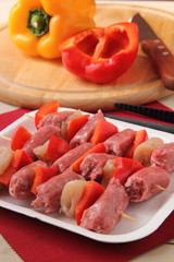 spiedini di salsiccia