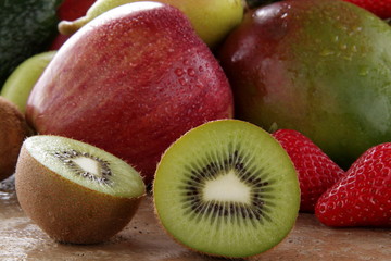 kiwi tagliato fresco