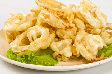 golden deep fried onion rings