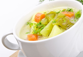 Polnische Gurkensuppe