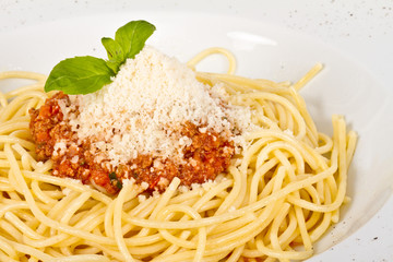 spaghetti pasta with tomato beef sauce