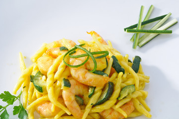 Trofie con zucchini e gamberi