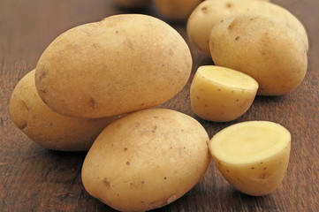 rohe Kartoffeln