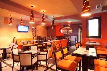 Selbstklebende Fototapeten Restaurant interior © krsmanovic