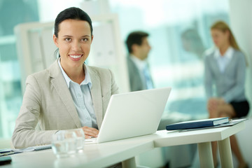 Obraz premium Woman working