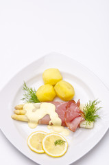 Spargel, Schinken und Sauce Hollandaise