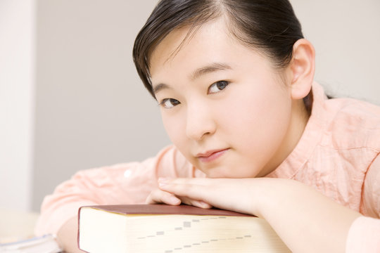 2 最適な 顔を伏せる 画像 ストック写真 ベクター Adobe Stock