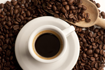 cup of coffee with cfee beans