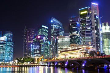 Fototapeta na wymiar Pejzaż z Singapuru w nocy