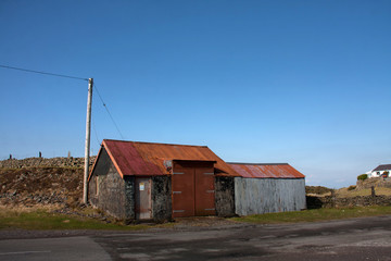 Obraz premium Red Tin Shack