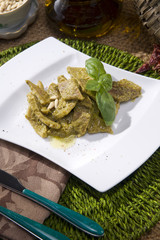 testaroli al pesto basilico e pinoli -lunigiana