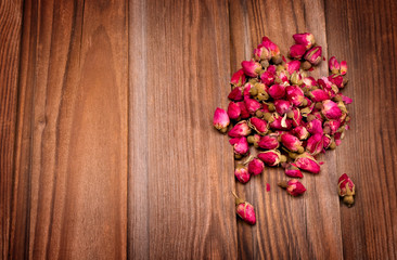 Dried rosebuds