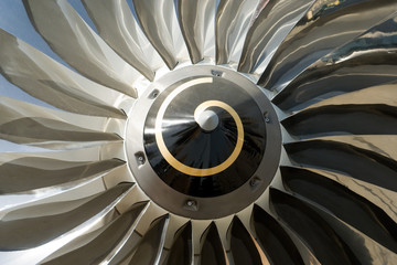 Jet engine