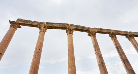 Fototapeta na wymiar Corinthium column in antique town Jerash
