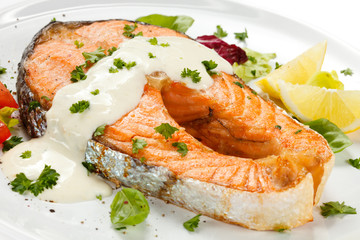 Grilled salmon and vegetables