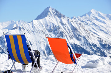 Liegestuh Sonne Bergwinter