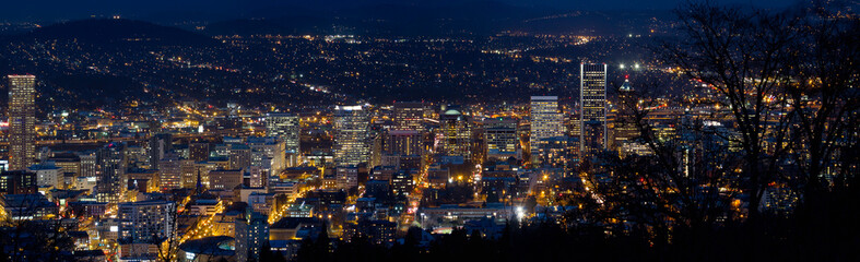 Fototapeta na wymiar Portland Oregon Downtown Cityscape o zmierzchu