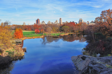 Fototapeta na wymiar New York City Central Park in Autumn