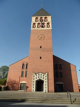 St. Hippolytus, Troisdorf