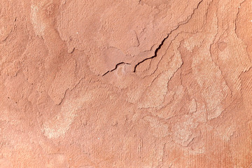 Feuchte Sandsteinwand